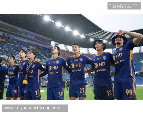 李东炅结束兵役重返蔚山现代足球队开启新征程